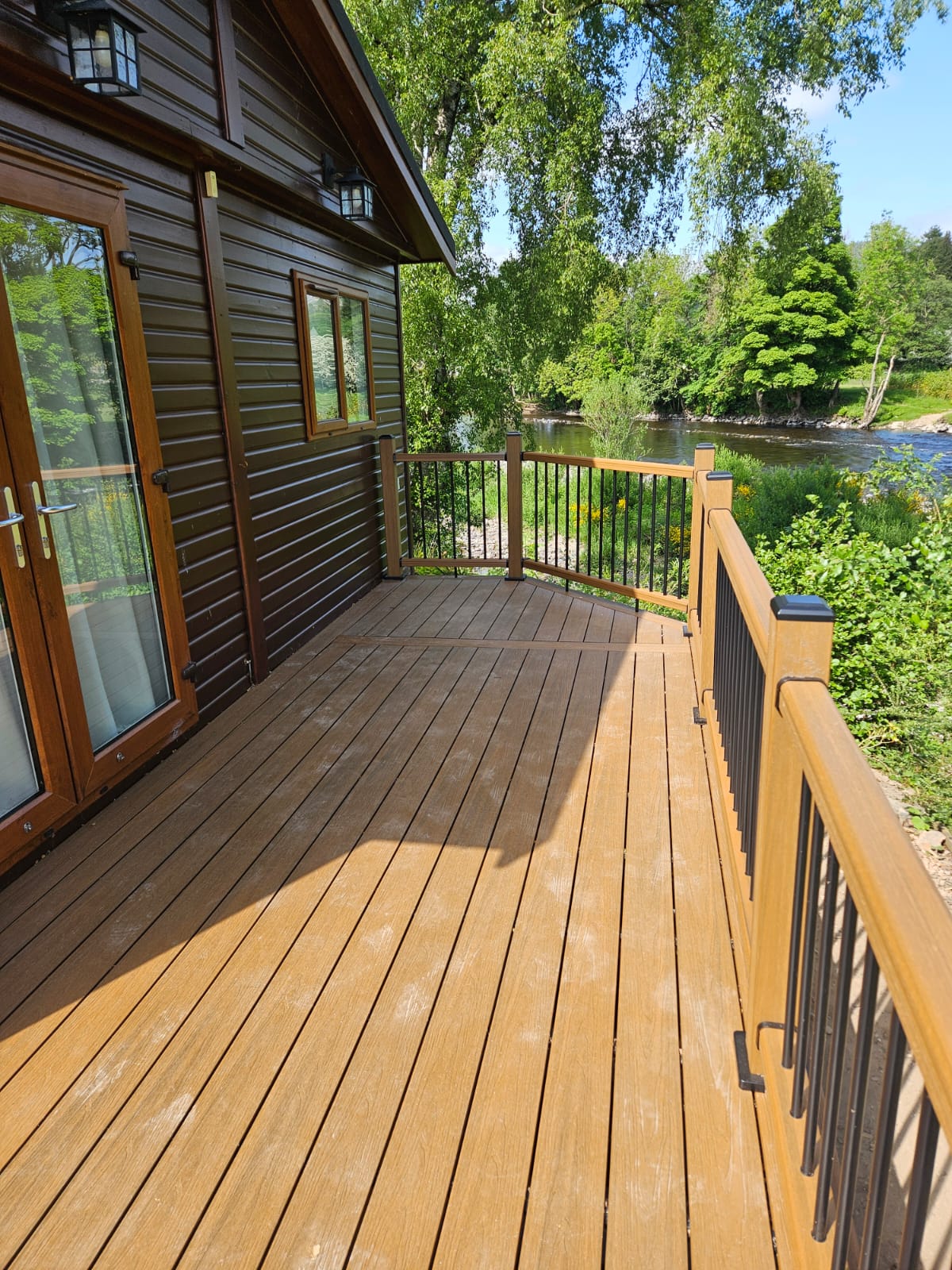 Large deck installation, Perthshire